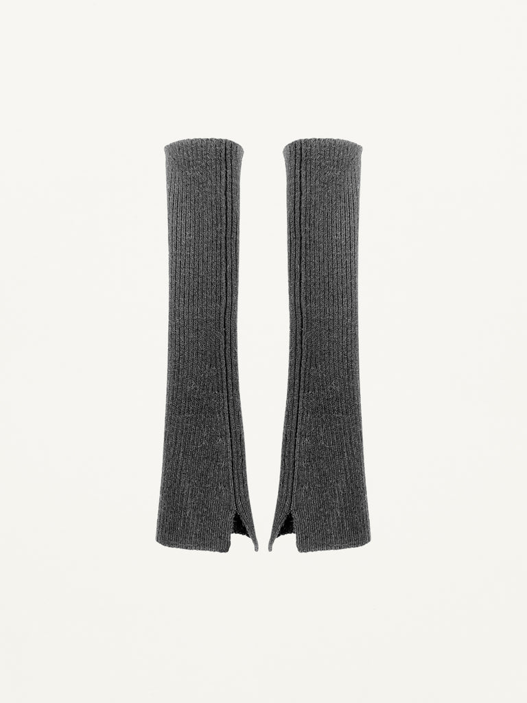 Ribbed Arm Warmers in Charcoal