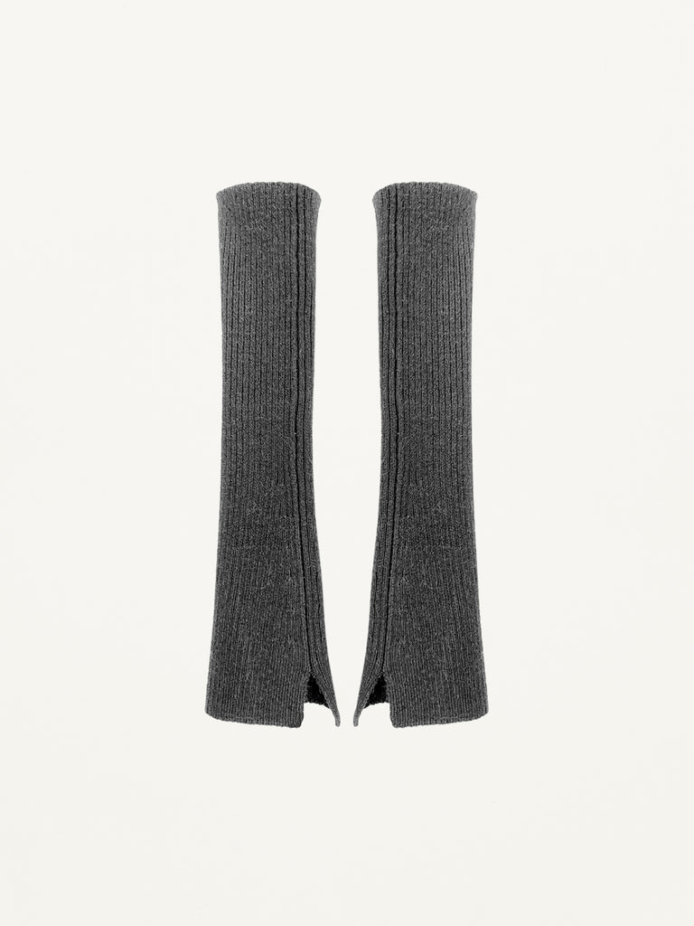 Ribbed Arm Warmers in Charcoal